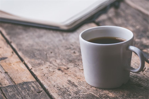 学校正式回应图书馆播放《一路生花》:旨在营造温馨学习氛围