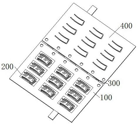 一种服饰加工用模板式运领、运腰袢结构的制作方法